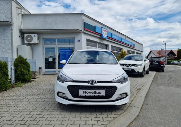 Hyundai i20 cena 35900 przebieg: 81968, rok produkcji 2016 z Tarnów małe 137